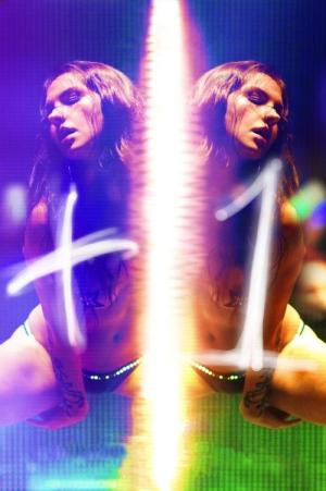 +1 ［プラスワン］ (2013)