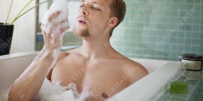 バスタブの男映画