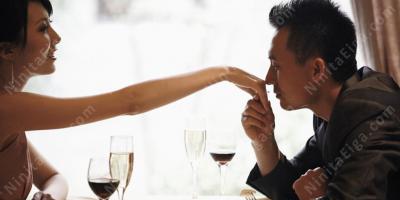 誰かの手にキスをする映画