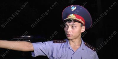 警察の警戒態勢映画